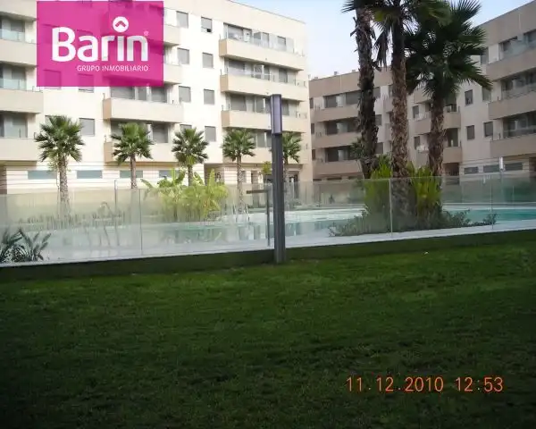 Piscina de Pis de lloguer en Córdoba amb Aire condicionat, Calefacció i Jardí privat