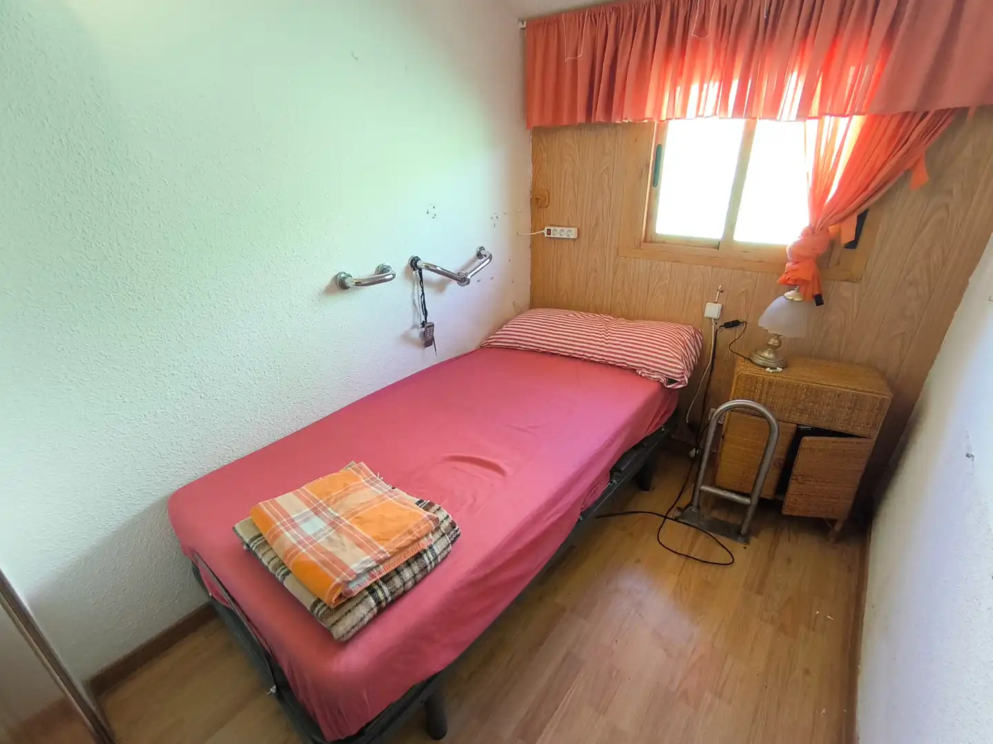 Habitación de Casa o chalet en venta en Torrejón del Rey con Aire acondicionado, Calefacción y Jardín privado