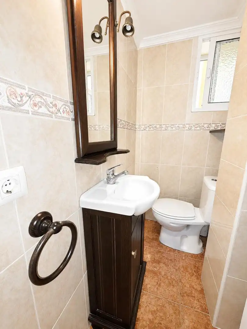 Baño de Piso en venta en Algeciras con Aire acondicionado