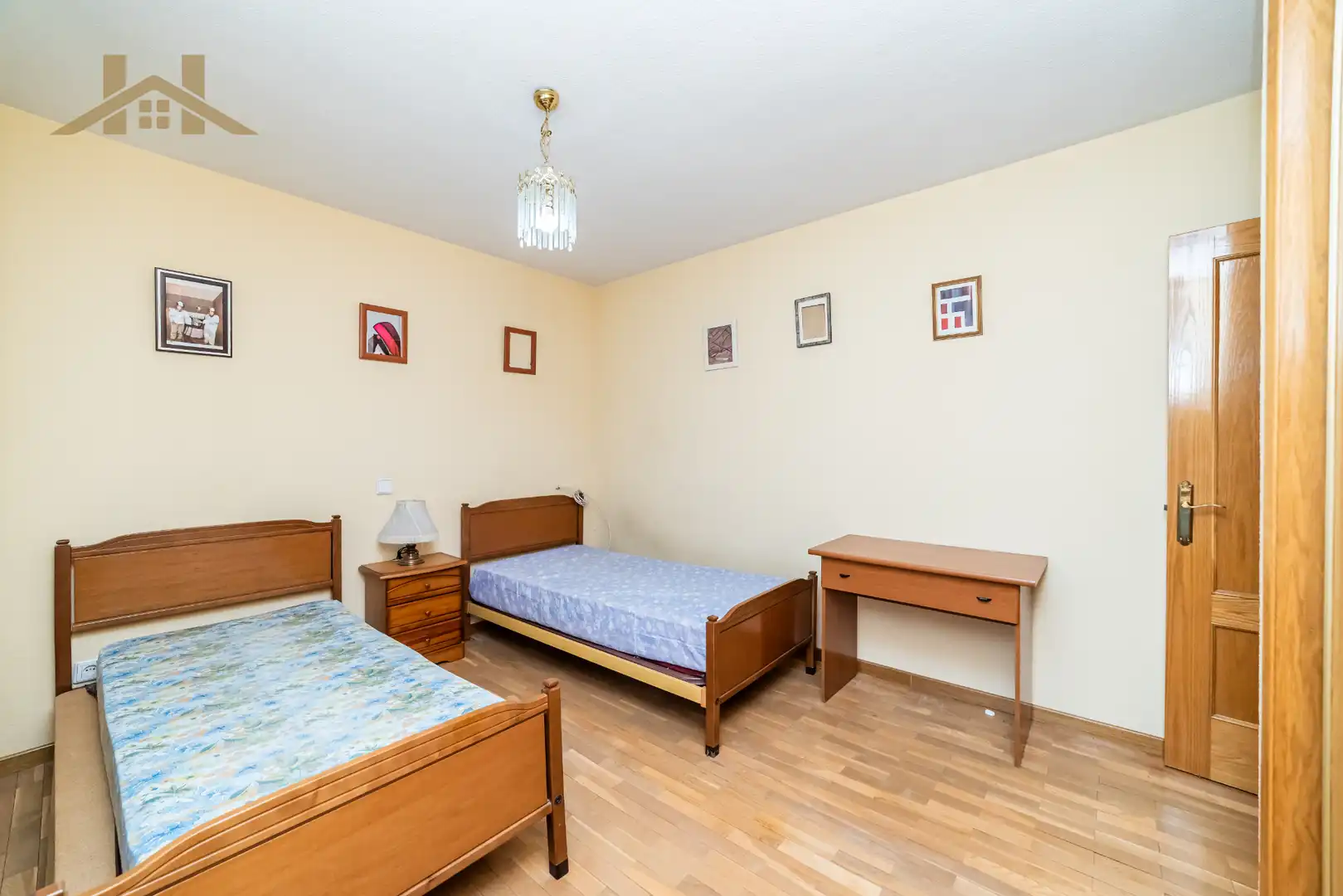 Habitación de Casa adosada en venta en Navalcarnero con Aire acondicionado, Calefacción y Jardín privado