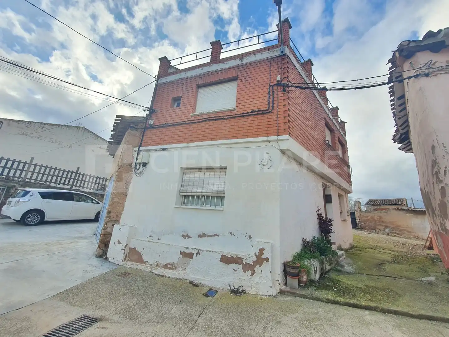 Vista exterior de Casa o chalet en venta en Bergasa con Terraza y Amueblado