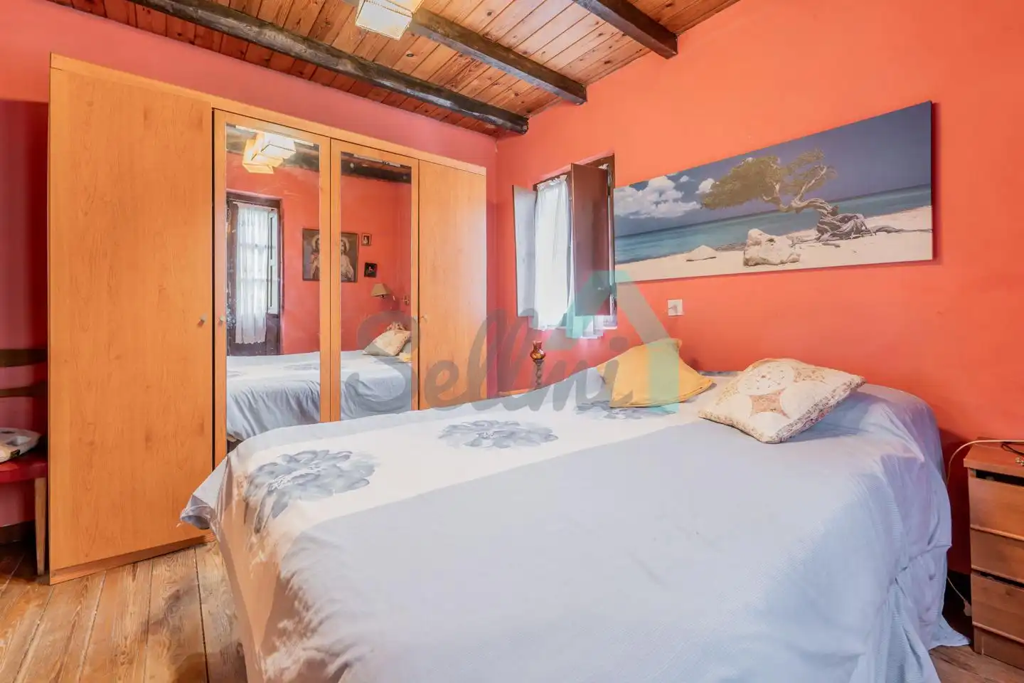 Dormitori de Casa o xalet en venda en Llanes amb Calefacció, Jardí privat i Parquet