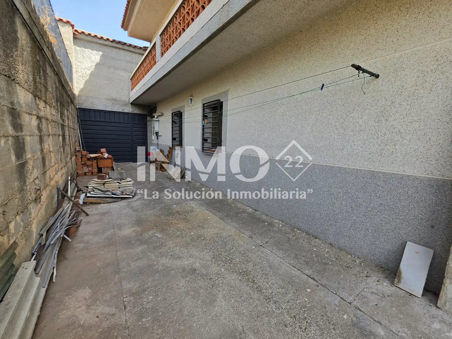 Vista exterior de Casa o xalet en venda en Sant Andreu de la Barca amb Aire condicionat, Calefacció i Jardí privat