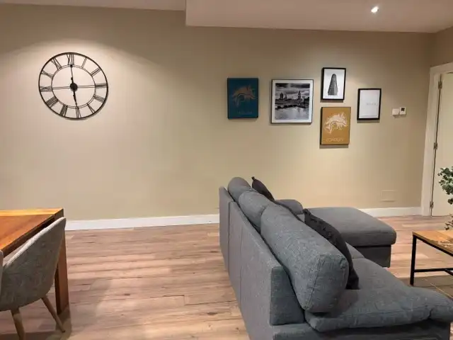 Piso de alquiler en  Pamplona / Iruña con Calefacción, Parquet y Amueblado