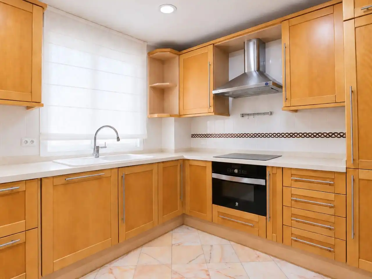 Kitchen of Flat for sale in Marbella Centro