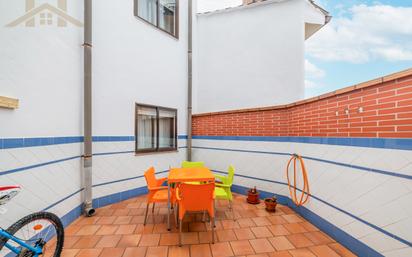 Terrace of Flat for sale in Valdemoro  with Air Conditioner, Heating and Private garden