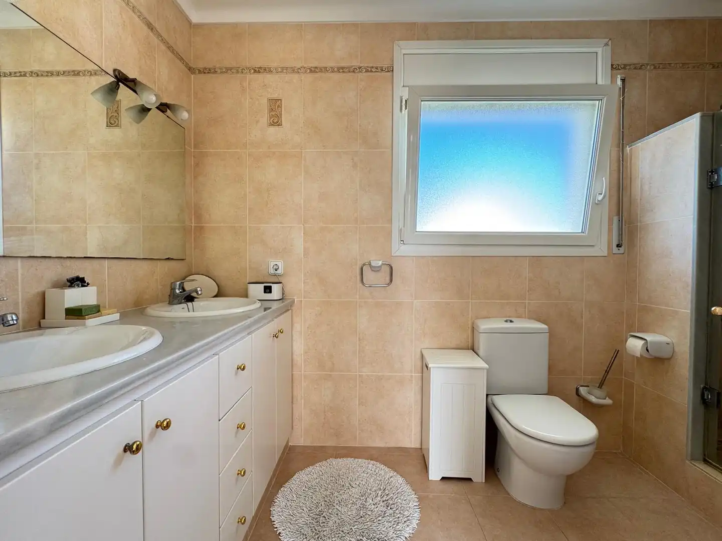 Baño de Casa o chalet en venta en L'Escala con Aire acondicionado, Calefacción y Jardín privado
