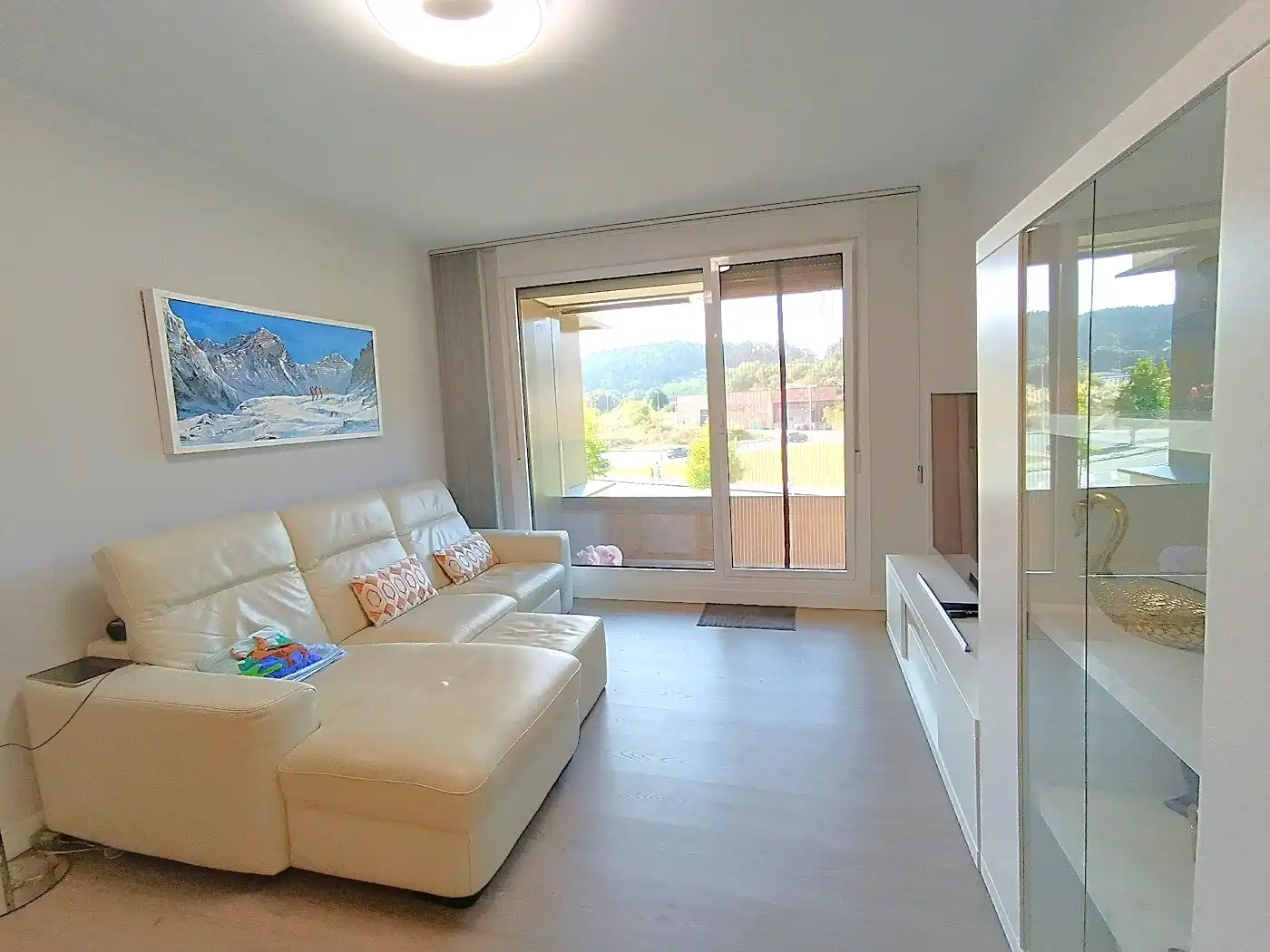 Sala de estar de Piso en venta en Urduliz con Jardín privado, Terraza y Amueblado