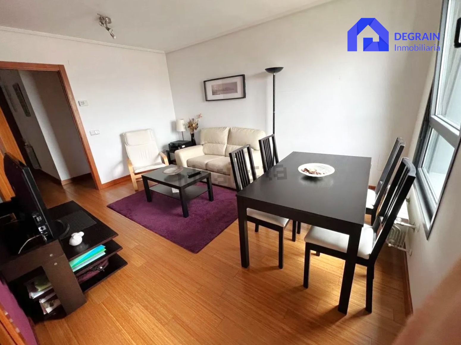 Living room of Flat for sale in Oviedo   with Heating, Private garden and Parquet flooring