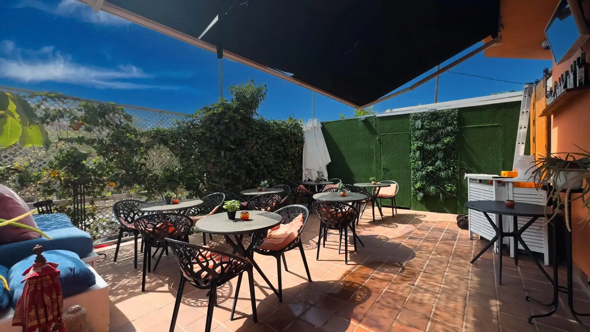 Terrassa de Local en venda en Dénia