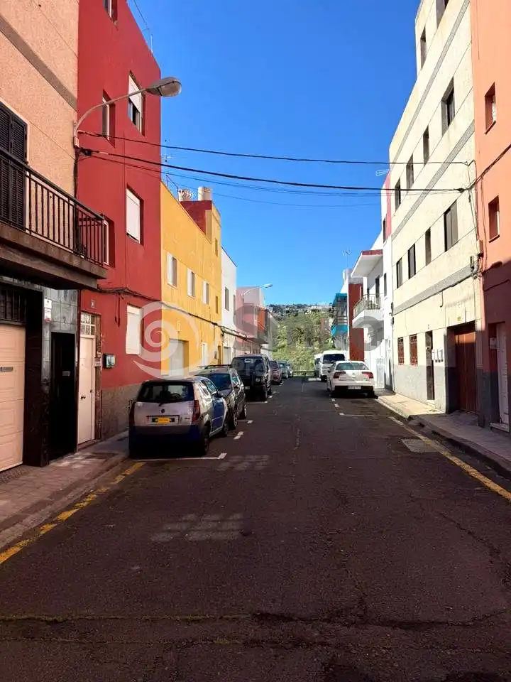 Außenansicht von Gebäude zum Verkauf in  Santa Cruz de Tenerife Capital