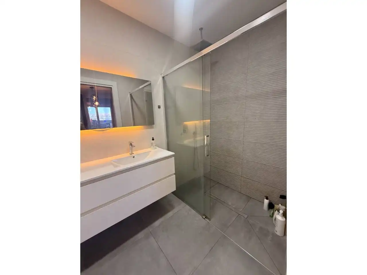 Baño de Ático en venta en Elche / Elx con Aire acondicionado, Parquet y Terraza