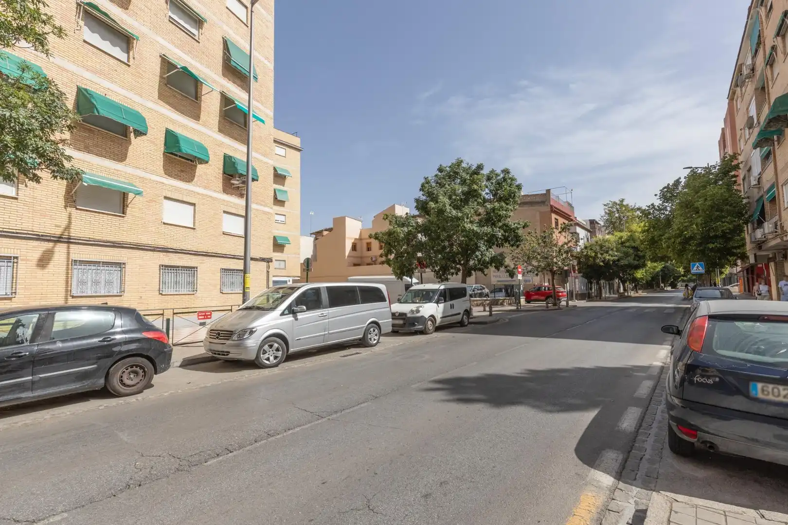 Vista exterior de Piso en venta en Granada con Aire acondicionado, Calefacción y Balcón