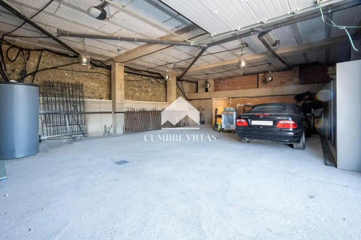 Parking of Houses for sale in Almuñécar  with Private garden, Terrace and Storage room
