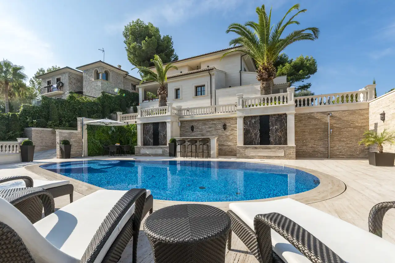 Country house zum Verkauf in Peguera