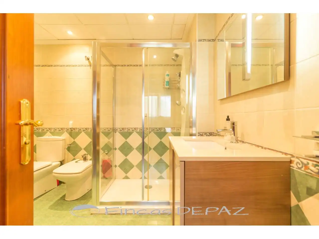 Baño de Casa o chalet en venta en Castelldefels con Aire acondicionado, Calefacción y Jardín privado
