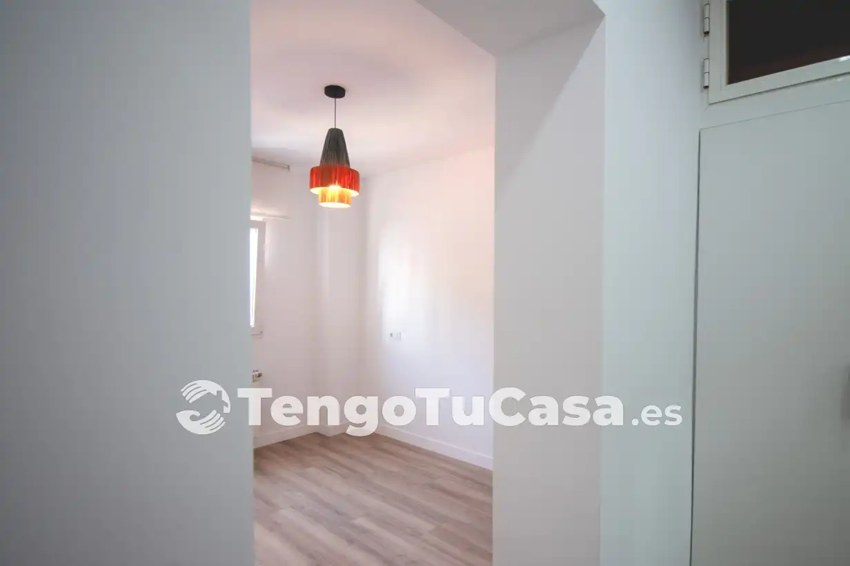Bedroom of Flat for sale in Madrid  with Air Conditioner, Heating and Parquet flooring