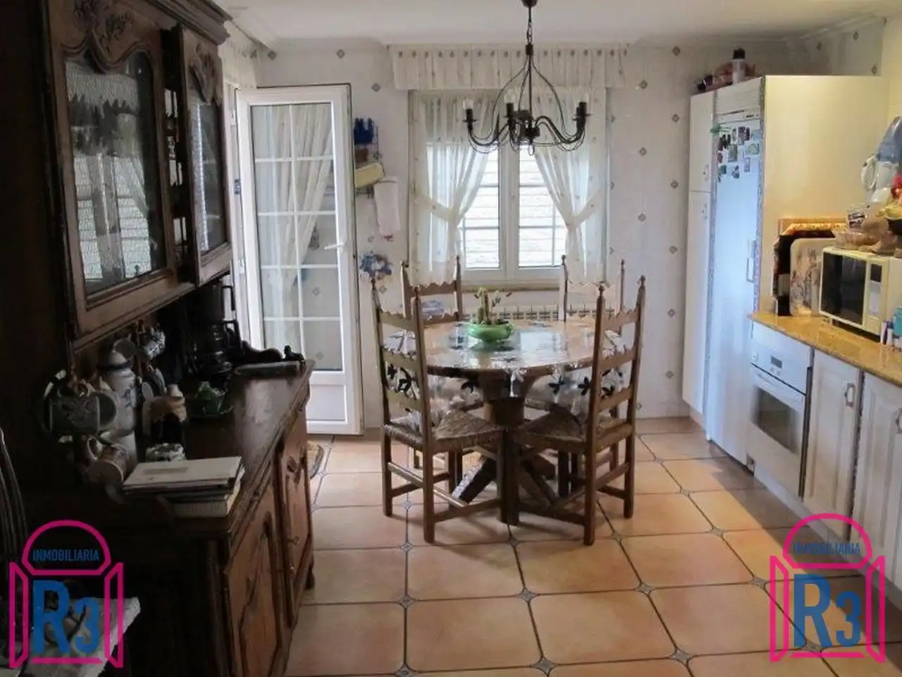 Comedor de Casa o chalet en venta en León Capital  con Calefacción
