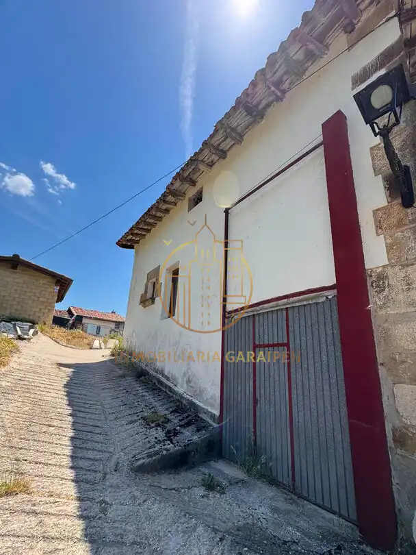 Vista exterior de Finca rústica en venda en Ergoiena amb Terrassa i Traster