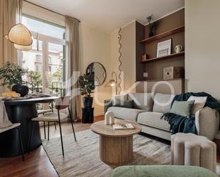 Living room of Apartment to rent in  Barcelona Capital  with Air Conditioner, Heating and Furnished