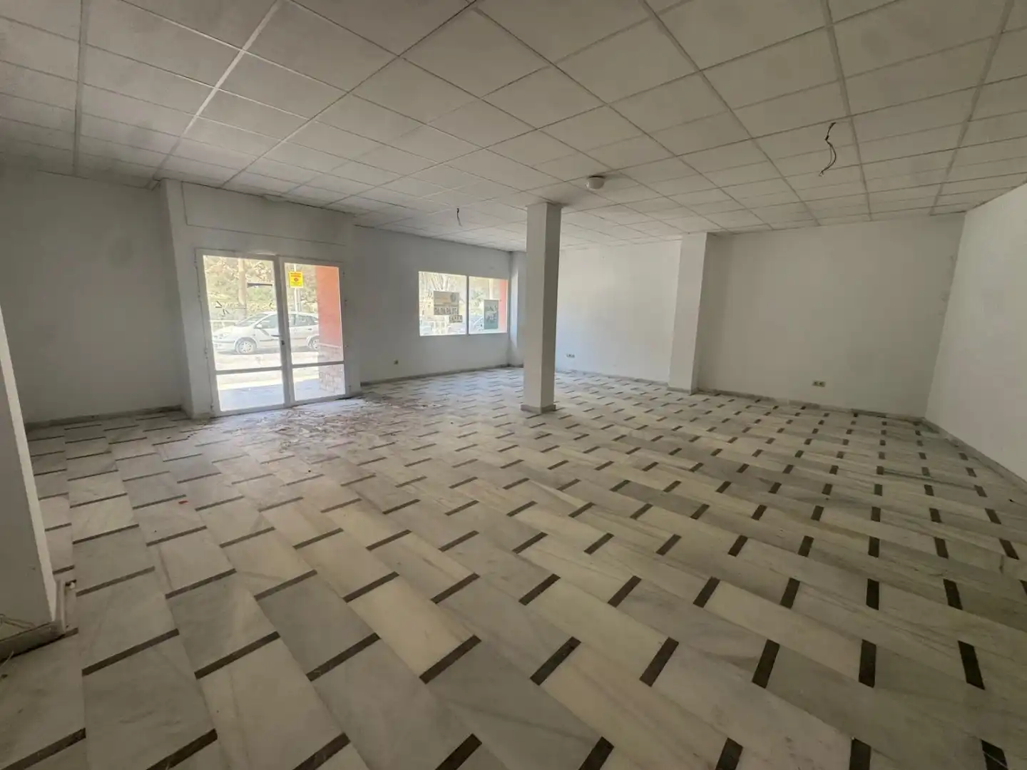 Gewerbefläche zur Miete in Avenida Paco Cosentino 4