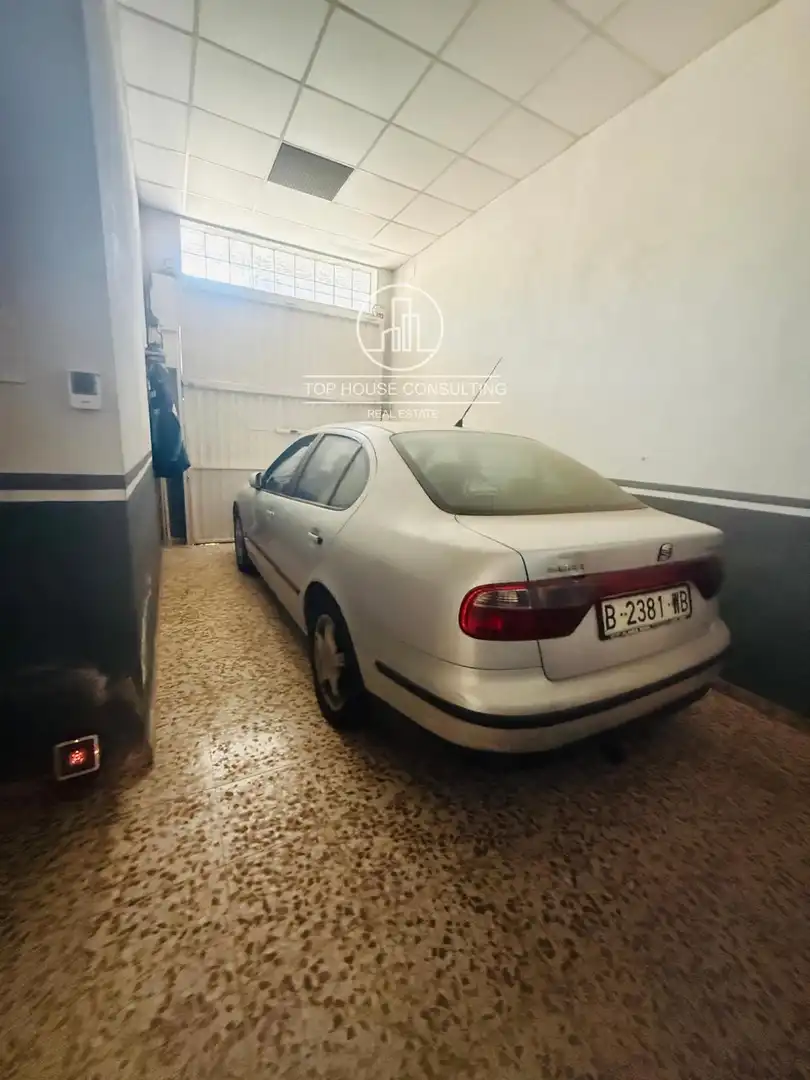 Aparcament de Casa o xalet en venda en Arenys de Munt amb Calefacció, Terrassa i Moblat