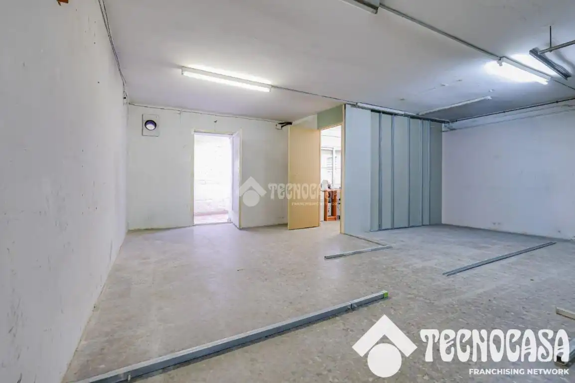 Local comercial en venda a Centre, imagen 12