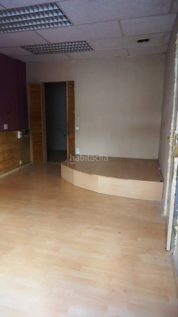 Gewerbefläche zur Miete in Carrer de Santa Marta 29, imagen 4