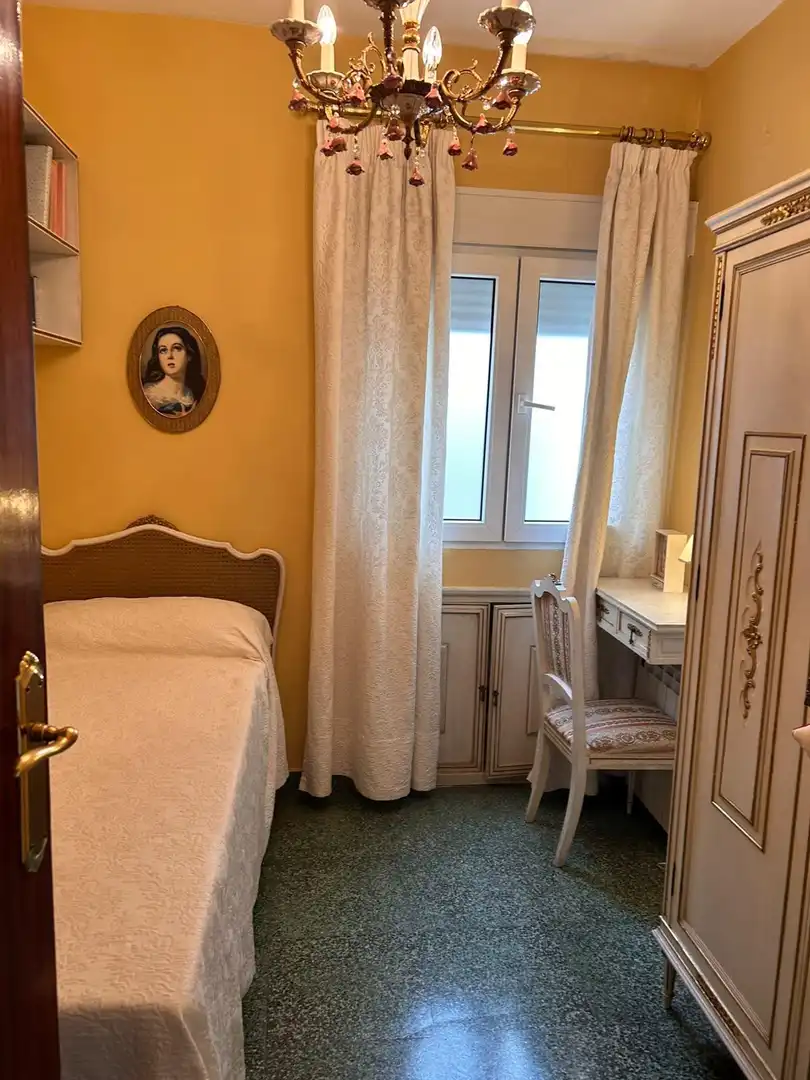 Habitación de Piso en venta en Granada con Aire acondicionado, Calefacción y Trastero