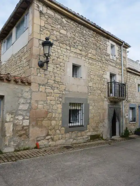 Vista exterior de Casa o chalet en venta en Merindad de Valdivielso con Terraza