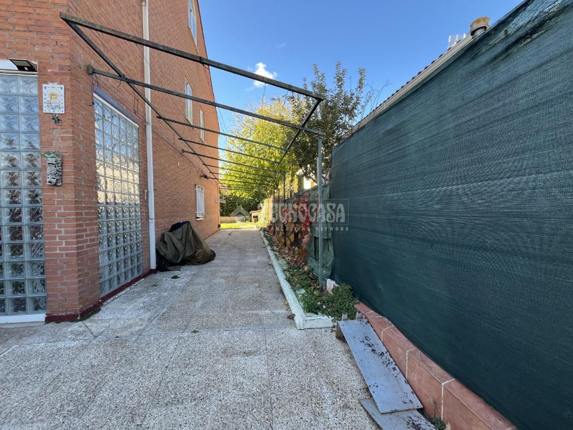 Garden of Single-family semi-detached for sale in Loeches