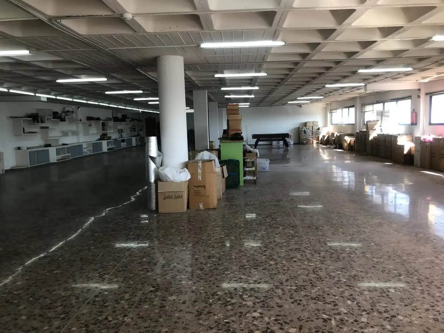 Gebäude zur Miete in Elche / Elx