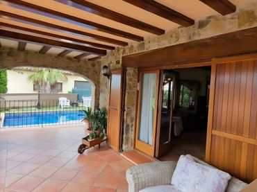 House with balcony for sale in Residencial Blanes - Vistamar
