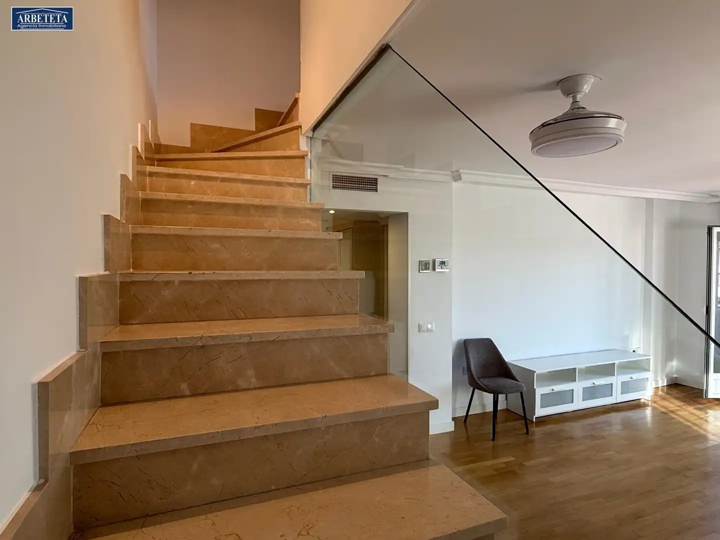 Maisonette zur Miete in Guadalajara mit Klimaanlage, Heizung und Parkett