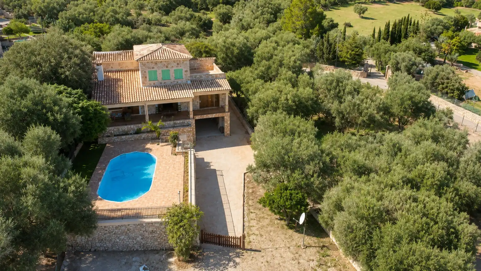 Exterior view of Houses for rent in Santa Eugènia  with Air Conditioner, Heating and Private garden