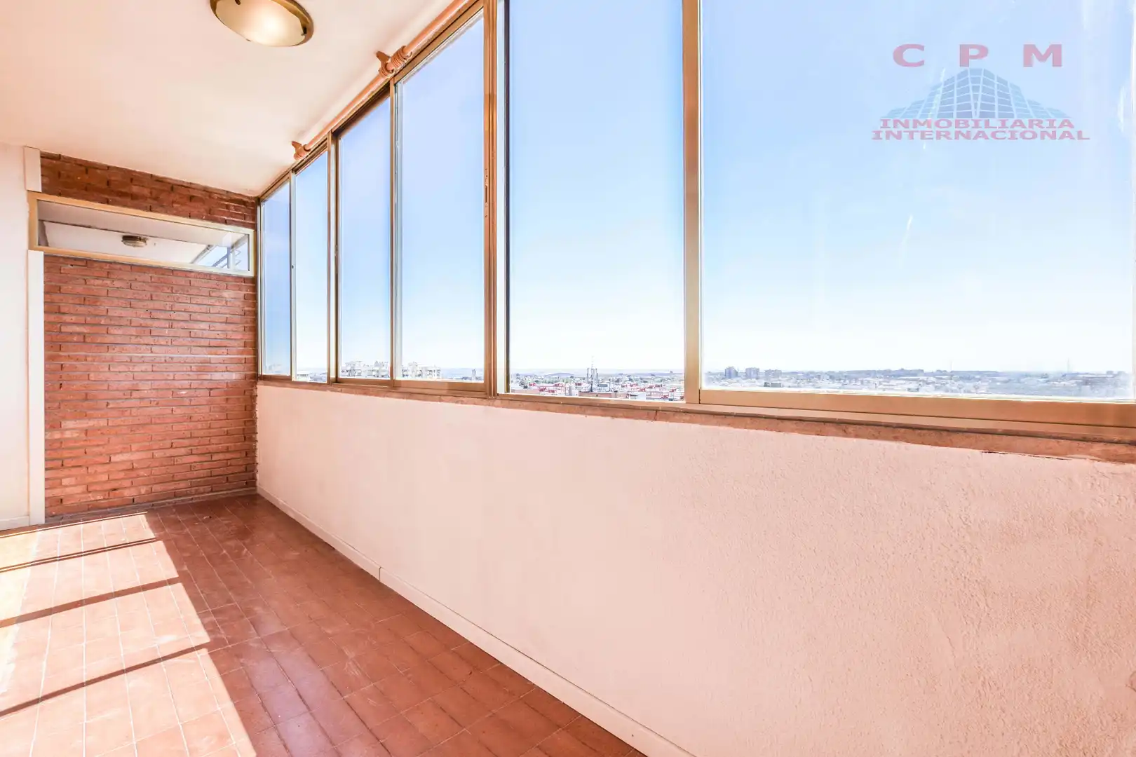 Balcony of Attic for rent in Madrid  with Air Conditioner, Heating and Parquet flooring