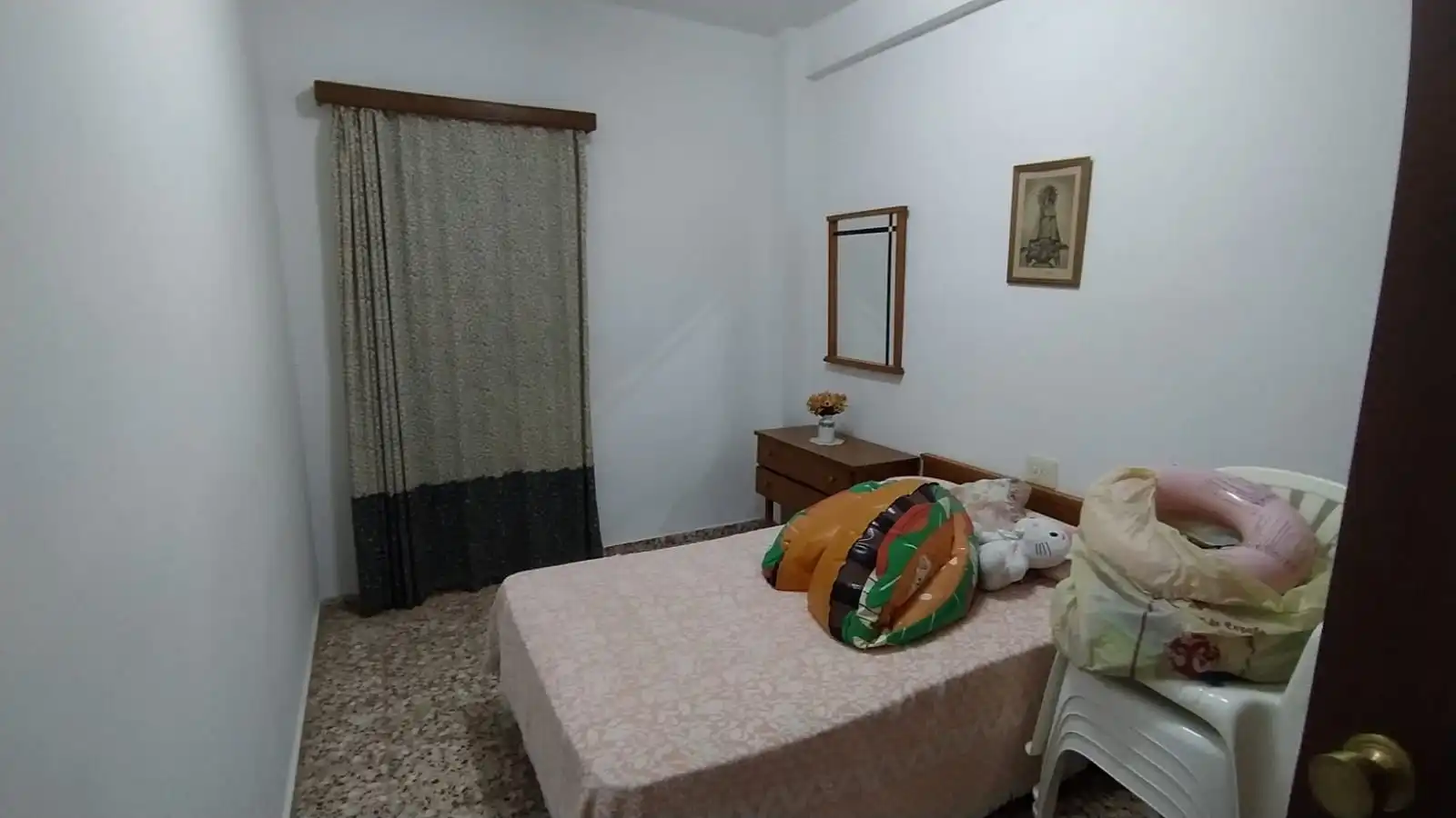 Habitación de Casa o chalet en venta en Chiva con Jardín privado, Terraza y Piscina