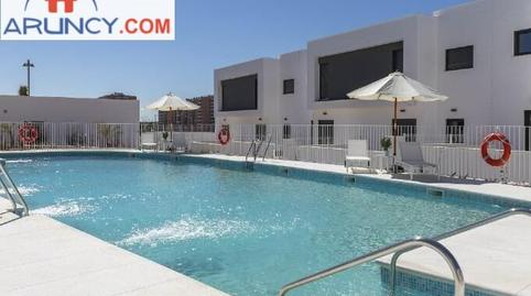 Foto 2 de Casa adosada en venda a Entrenúcleos, Dos Hermanas