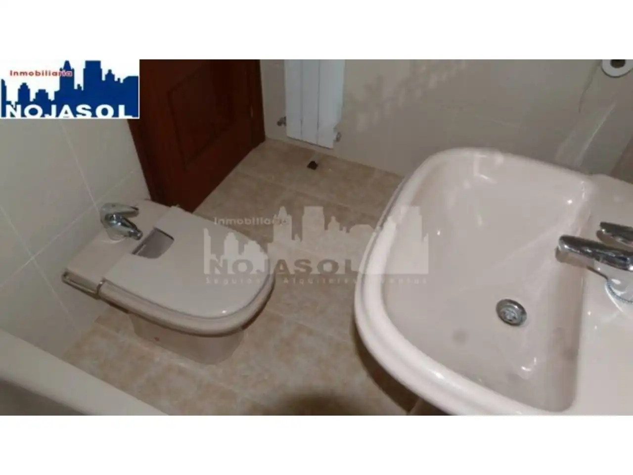 Bany de Àtic de lloguer en Noja amb Calefacció, Terrassa i Moblat