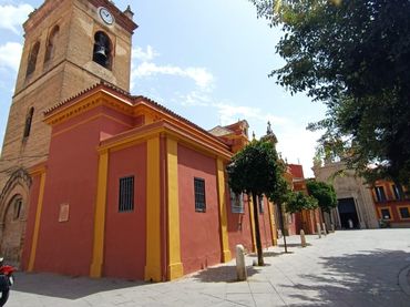 Adossat amb balcó en venda a Calle Juan Rabadán