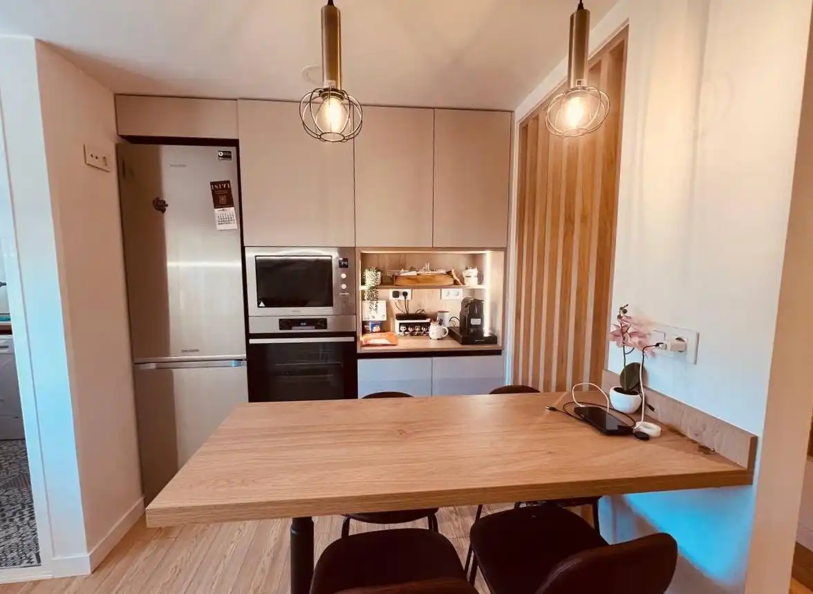 Cocina de Piso en venta en Alicante / Alacant con Aire acondicionado, Calefacción y Jardín privado