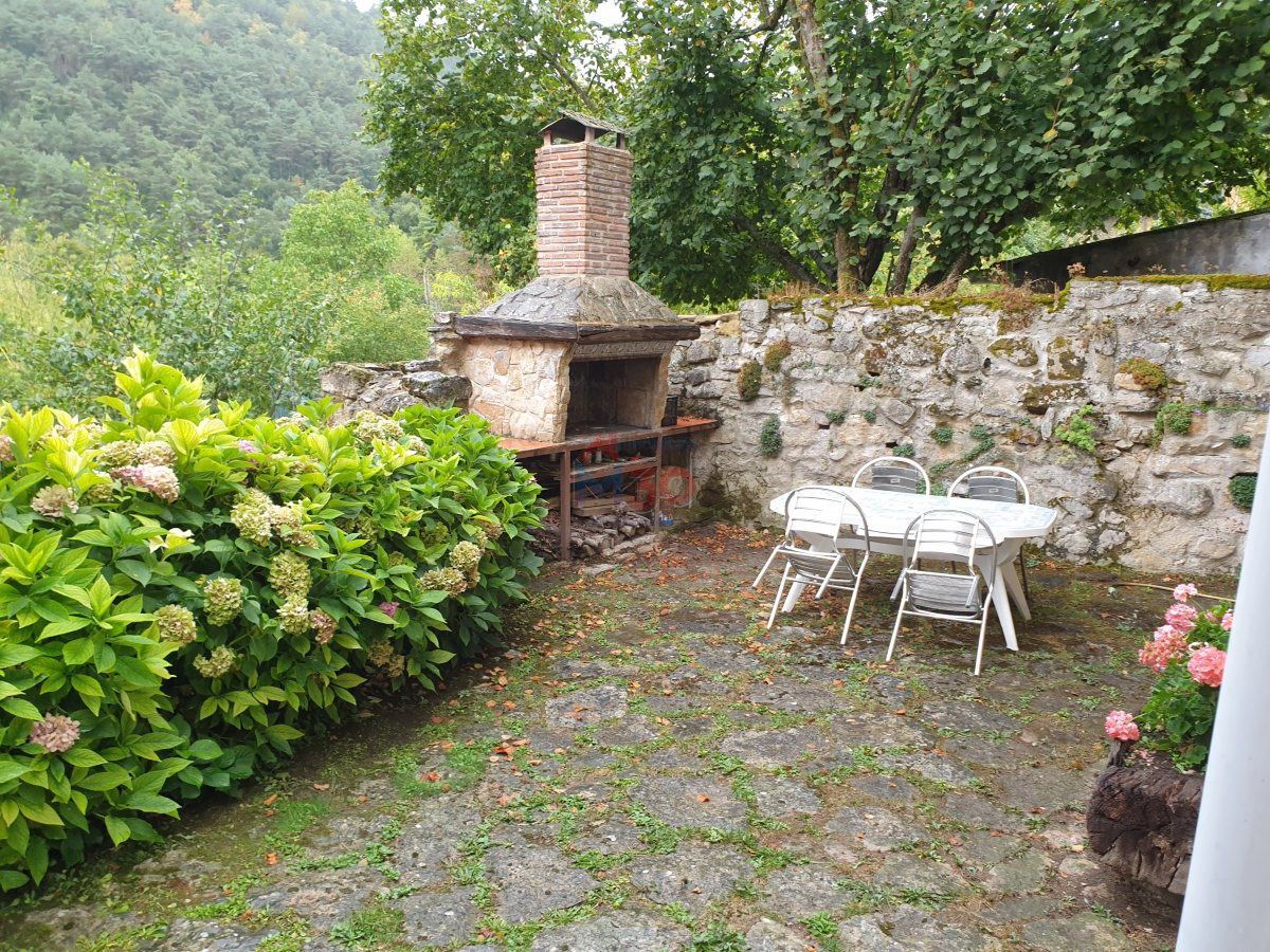 Terrassa de Casa o xalet en venda en Jurisdicción de San Zadornil amb Calefacció, Terrassa i Traster