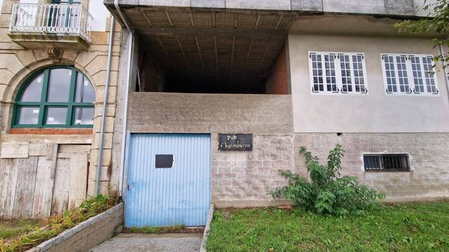 Local comercial en Venta en Av Eugenio Escudero en Pontecesures
