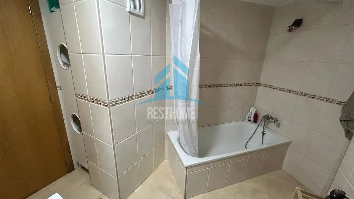 Bathroom of Flat for sale in Cullera  with Air Conditioner and Terrace