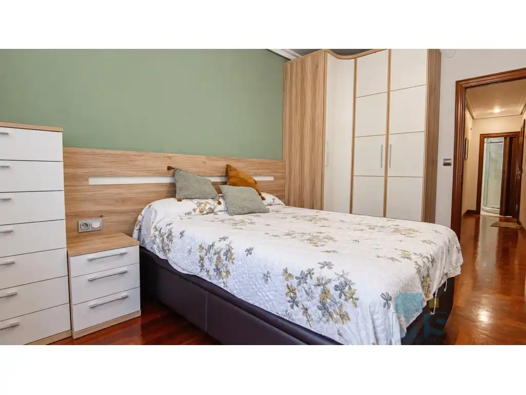 Bedroom of Flat for sale in Pasaia  with Furnished, Oven and Washing machine
