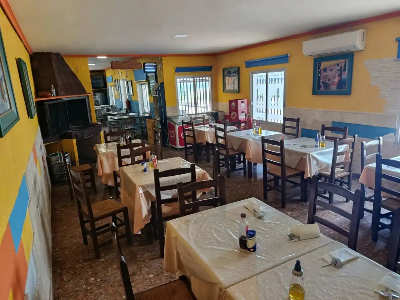 Wohnung zum Verkauf in Liétor mit Klimaanlage, Terrasse und Möbliert