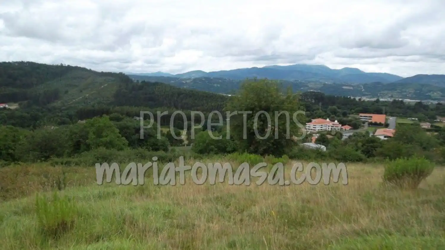 Residencial en venda en Loiu