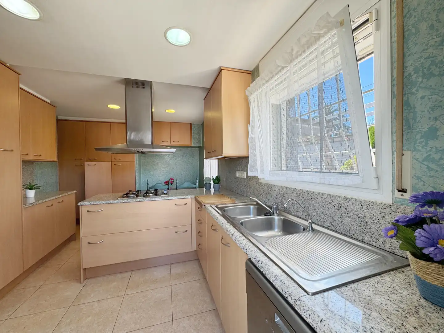 Kitchen of Houses for sale in L'Escala  with Private garden, Terrace and Alarm