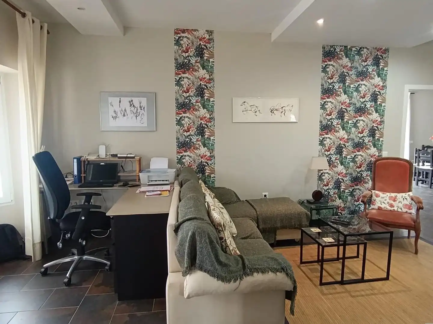 Living room of Houses for sale in Chiclana de la Frontera  with Air Conditioner, Private garden and Storage room