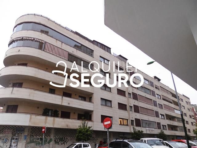 Exterior view of Study for rent in Málaga Capital  with Air Conditioner and Furnished